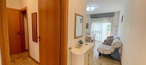 Apartamento de 2 dormitorios en Follonica, Italy No. 39689 13
