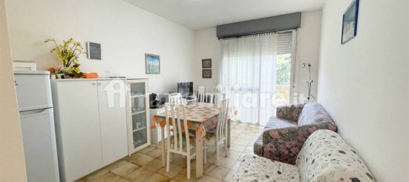 Apartamento de 2 dormitorios en Follonica, Italy No. 39689 10