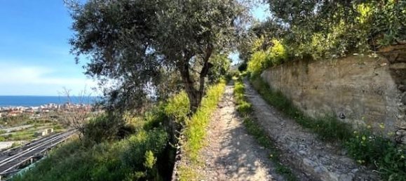 Земельный участок 1500м² в Таджа, Италия № 236172 9