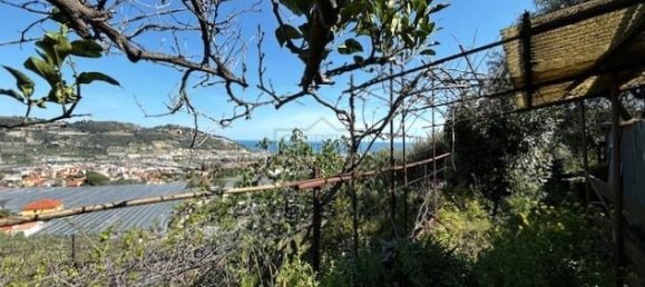 Земельный участок 1500м² в Таджа, Италия № 236172 10