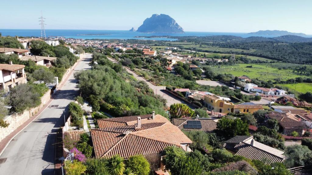 4 Schlafzimmer Villa in Loiri Porto San Paolo, Italy, Nr. 326975