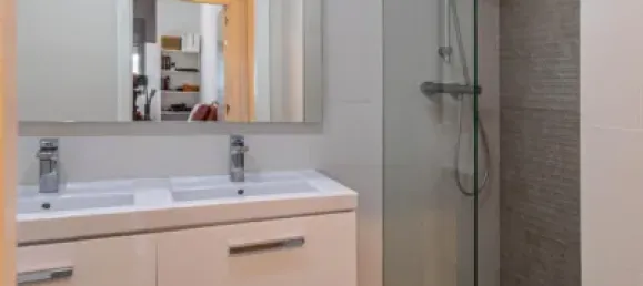 Квартира с 2 спальнями в Л'Оспиталет-де-Льобрегат, Испания № 138308 19