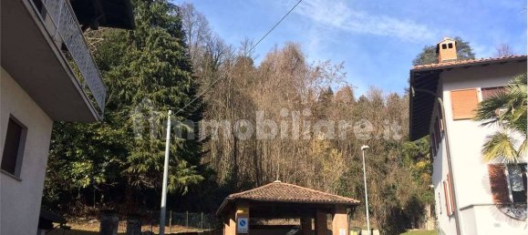 Земельный участок 1380м² в Маркироло, Италия № 319485 3