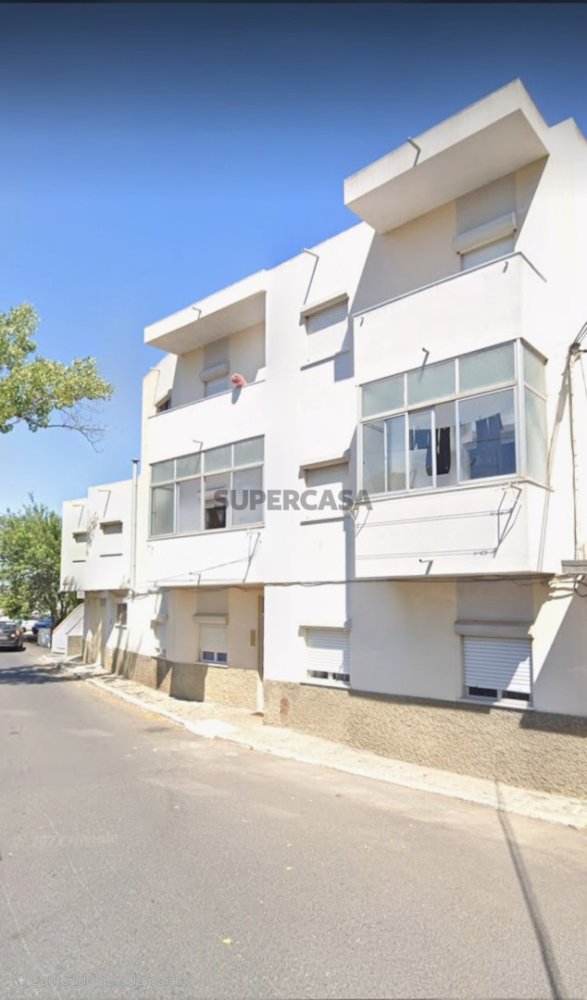 Terreno en Odivelas, Portugal 583 m² No. 161469