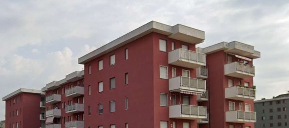 6 rooms Apartment in Garbagnate Milanese, Italy No. 97615 6