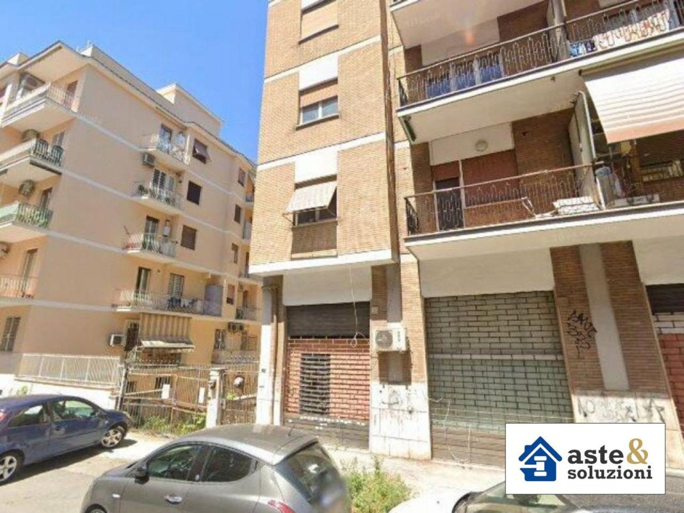 1291m² Commercial property in Rome, Italy No. 379742