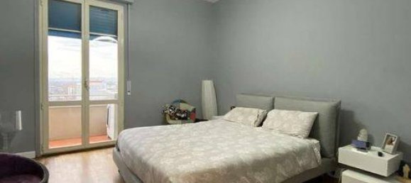 4 rooms Apartment in Modena, Italy No. 26561 10