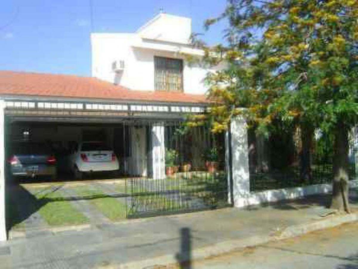 4 bedrooms House in Cordoba, Argentina No. 16791