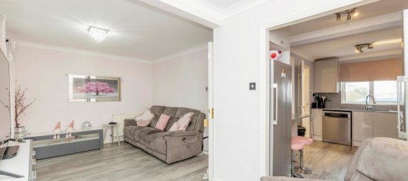 4 Schlafzimmer Haus in Bushey, United Kingdom, Nr. 6201 23