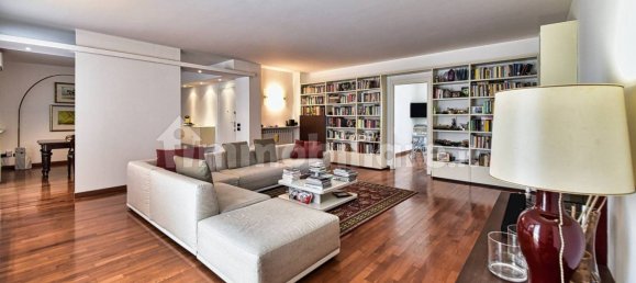 2 bedrooms Apartment in Cerro Maggiore, Italy No. 376675 3