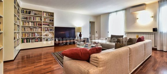 2 bedrooms Apartment in Cerro Maggiore, Italy No. 376675 11