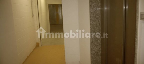  مرآب في Monza, Italy 15متر مربع رقم 53616 6