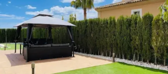 Villa de 4 dormitorios en Alicante, Spain No. 190096 3