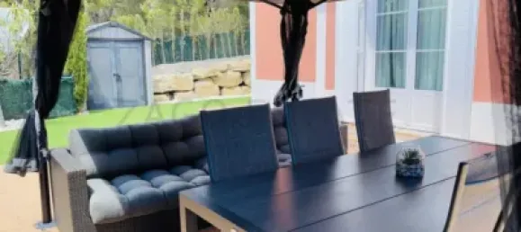 Villa de 4 dormitorios en Alicante, Spain No. 190096 2