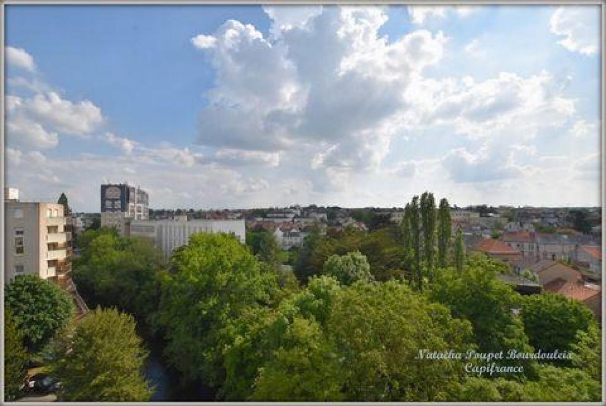 Apartamento com 4 quartos em condomínio em Cholet, France N.º 32769