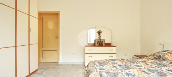 6 chambres Villa à Città Sant'Angelo, Italy No. 371373 10