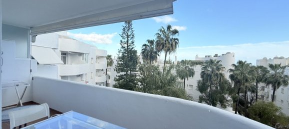 4 bedrooms Penthouse in Marbella, Spain No. 146949 8