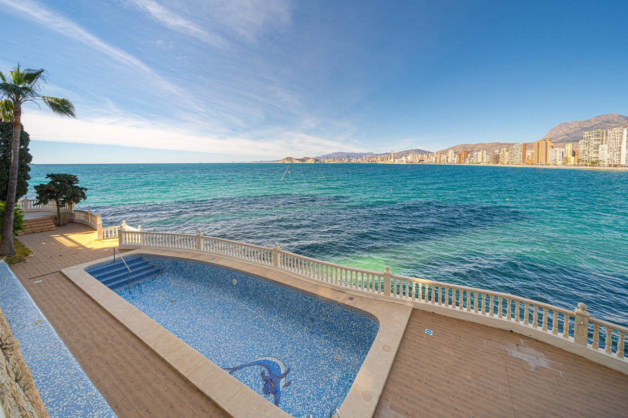 2 bedrooms Apartment in Benidorm, Spain No. 4024