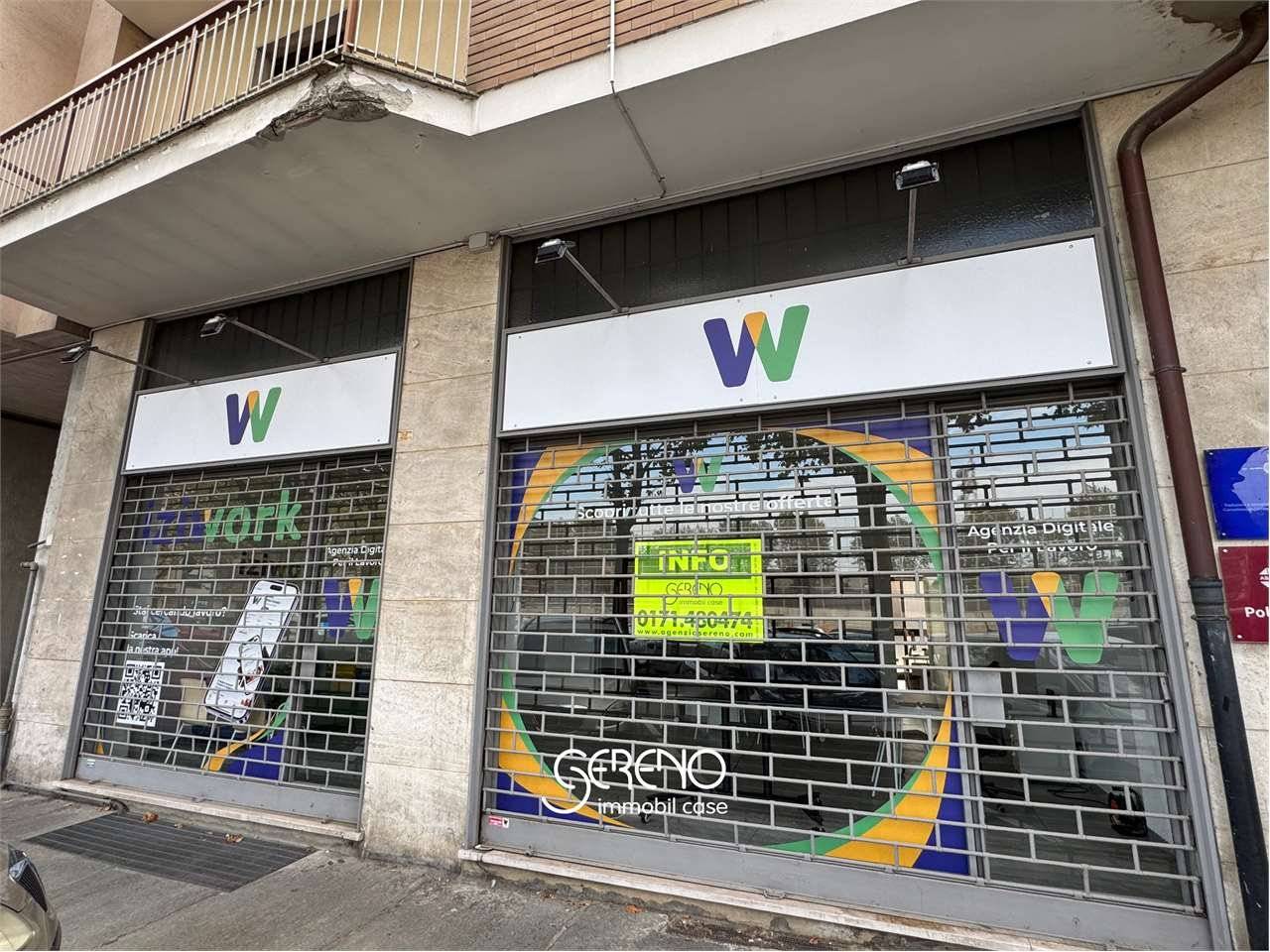 3 rooms Commercial property in Cuneo, Italy No. 396938