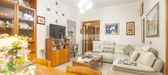 1 chambre Appartement à Sesto San Giovanni, Italy No. 48274 8