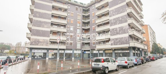 1 chambre Appartement à Sesto San Giovanni, Italy No. 48274 19
