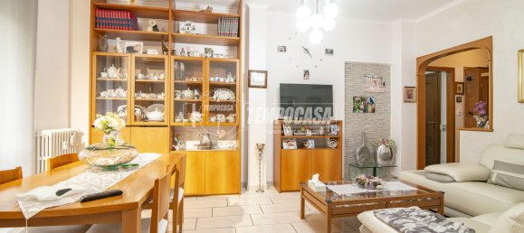 1 chambre Appartement à Sesto San Giovanni, Italy No. 48274 9