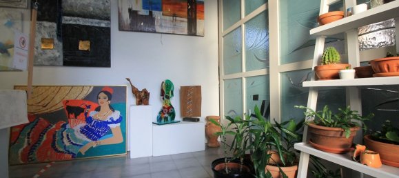 291m² Commercial property in Mariano Comense, Italy No. 333721 10