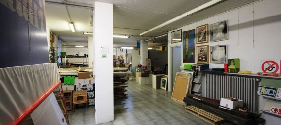 291m² Commercial property in Mariano Comense, Italy No. 333721 28