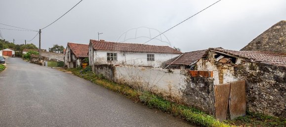 2 bedrooms House in Porto de Mos, Portugal No. 16570 2