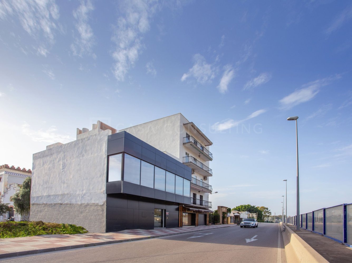 250m² Building in Marbella, Spain No. 117436