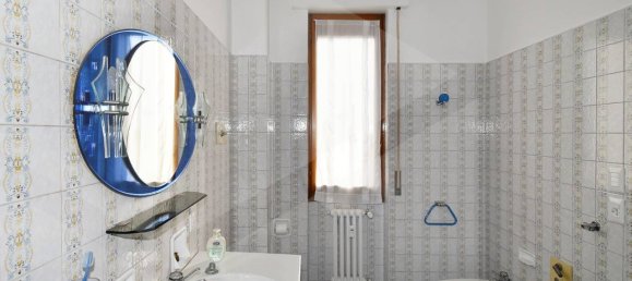 Apartamento de 4 divisões em Parabiago, Italy N.º 25370 21