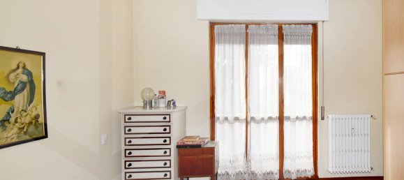 Apartamento de 4 divisões em Parabiago, Italy N.º 25370 15