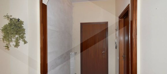 Apartamento de 4 divisões em Parabiago, Italy N.º 25370 11
