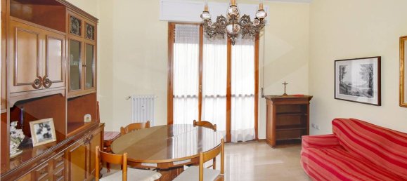 Apartamento de 4 divisões em Parabiago, Italy N.º 25370 7