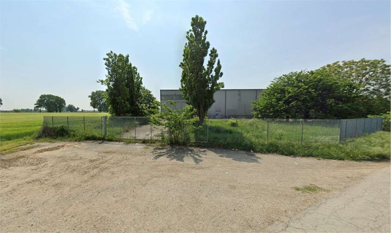 4937m² Warehouse in Terranova dei Passerini, Italy No. 5049