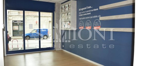 Propriété commerciale à Varese, Italy 240m² No. 261643 7