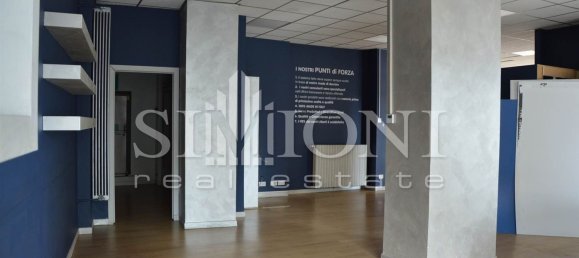Propriété commerciale à Varese, Italy 240m² No. 261643 10