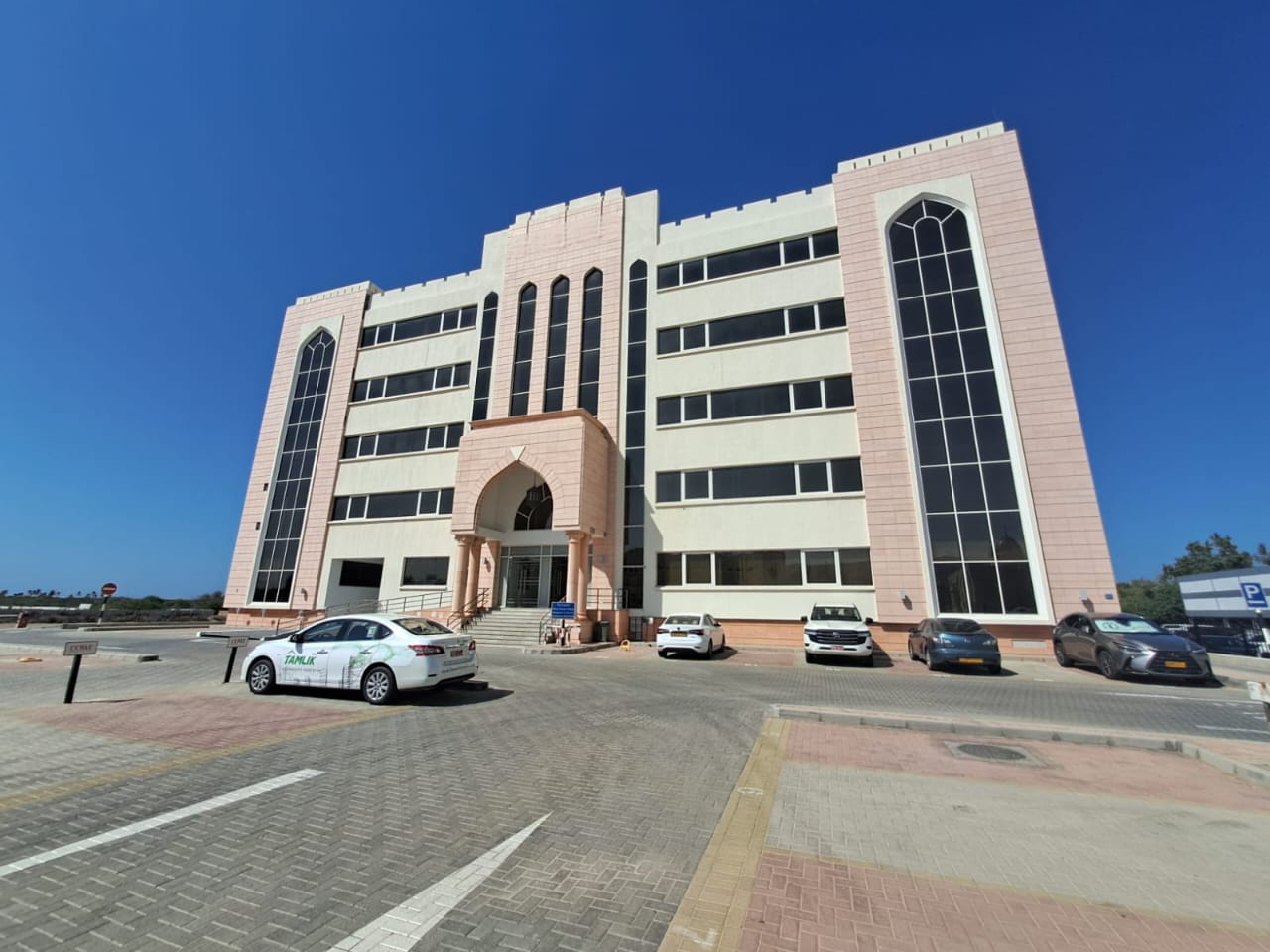 Hotel en Al Qurm, Oman 320 m² No. 1178