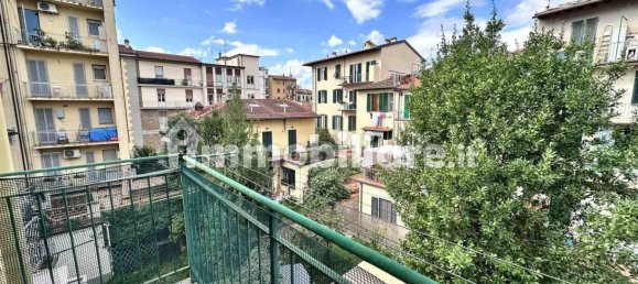 2 bedrooms Apartment in Florence, Italy No. 181803 5