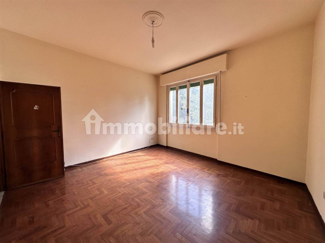 2 bedrooms Apartment in Florence, Italy No. 181803