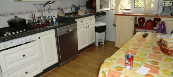 5 bedrooms House in Alicante, Spain No. 35210 3