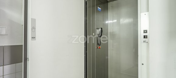 4 غرف نوم منزل في Porto, Portugal رقم 38971 36