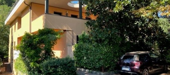 5 rooms Apartment in Bologna, Italy No. 176817 2