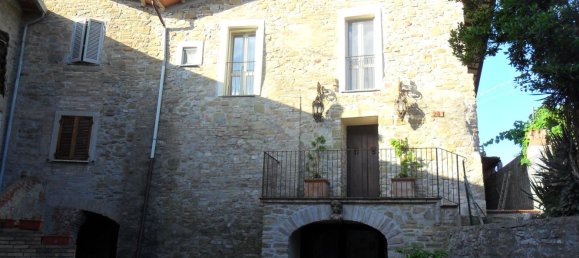 Casa de 5 divisões em Perugia, Italy N.º 5568 2