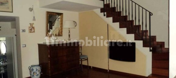 5غرفة شقة في Urbino, Italy رقم 131477 9