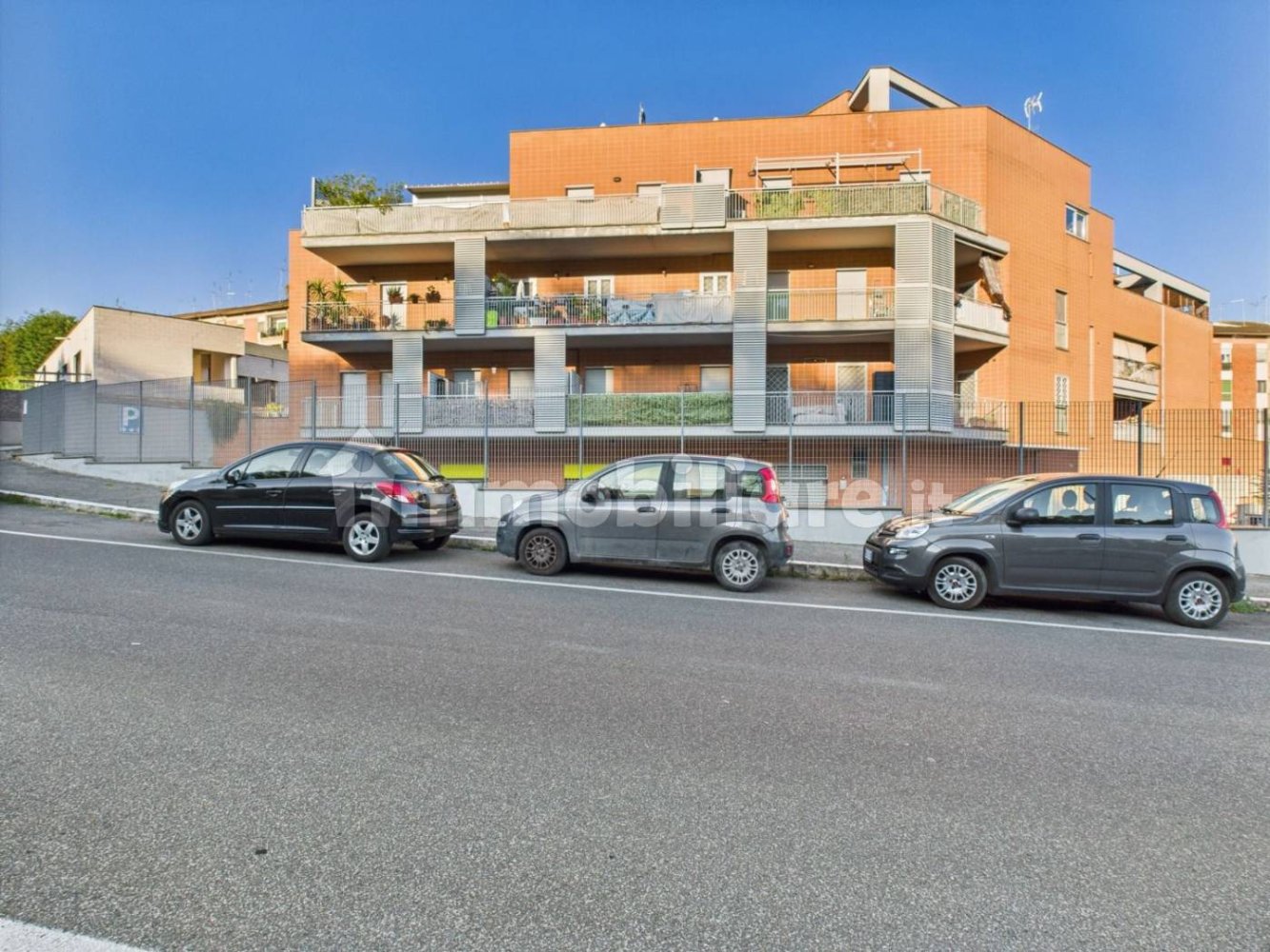 2 bedrooms Apartment in Rome, Italy No. 287038