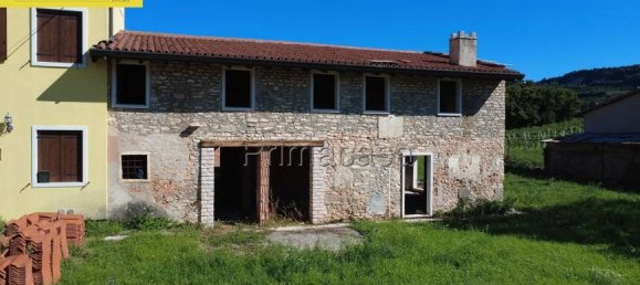 4 Schlafzimmer Haus in Fumane, Italy, Nr. 373401 7