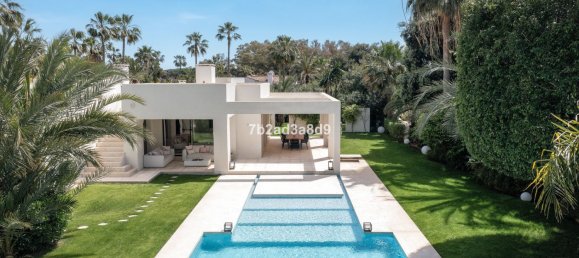 5 bedrooms Villa in Marbella, Spain No. 145519 35