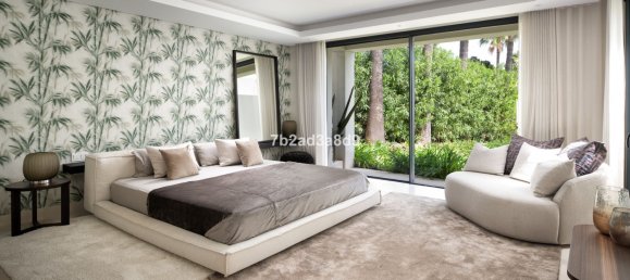 5 bedrooms Villa in Marbella, Spain No. 145519 37