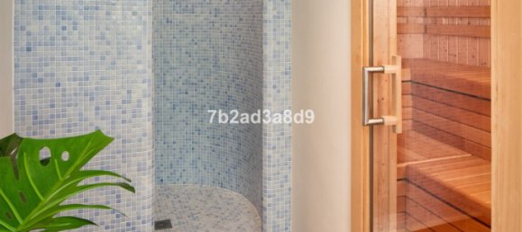 5 bedrooms Villa in Marbella, Spain No. 145519 19